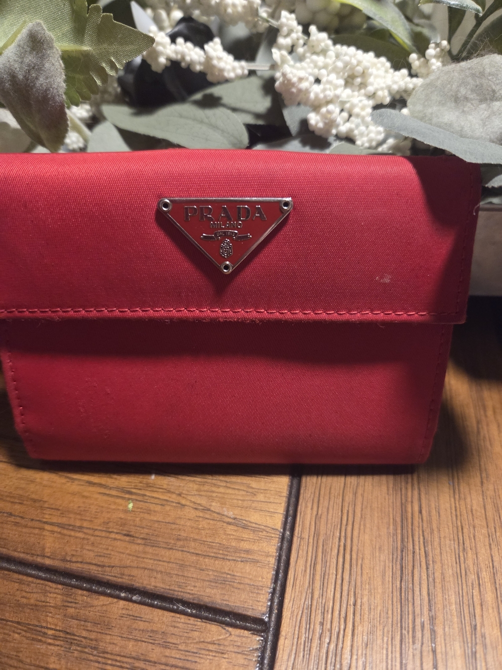Prada Red Triangular Logo Compact Wallet - Picture 2 of 10